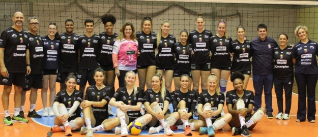 Bluvolei enfrenta o Brusque na semifinal da Superliga B 