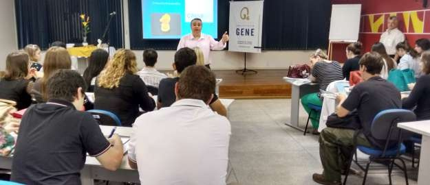Alunos de Tecnologia em Marketing aliam teoria e prática