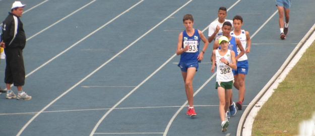 Em primeira prova nacional, jovem marchador de Blumenau vence e quebra recorde