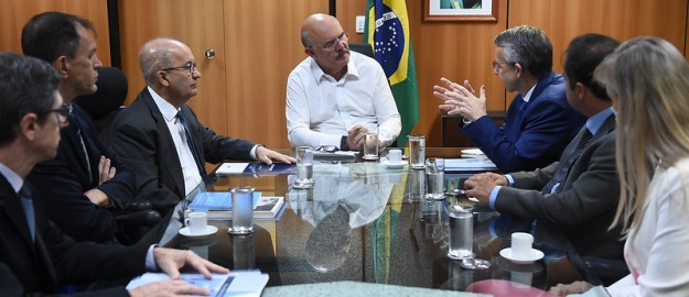 MEC e SESU avaliam proposta de federalização 