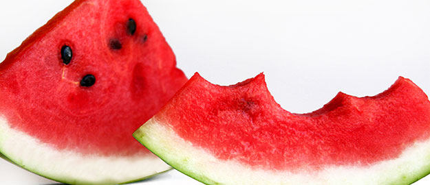 Mulheres fruta são alvo de conto-manifesto lançado pela Edifurb em Florianópolis
