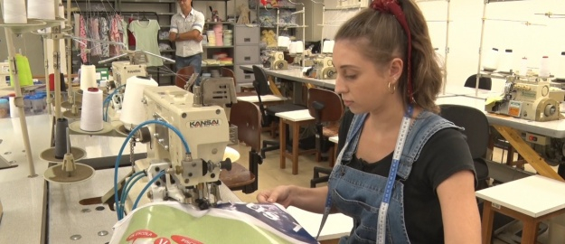 Banners científicos usados em sacolas, cortinas e aventais