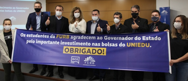 Visita à FURB registra marco histórico para o Estado