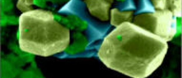 Química discute eletroquímica na organização em nanocristais
