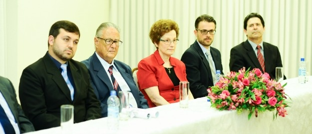 Reitor prestigia cerimônia de posse do Hospital Santa Isabel