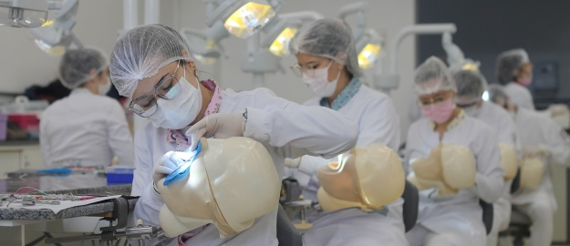 Laboratório de Odontologia é reinaugurado no campus 3