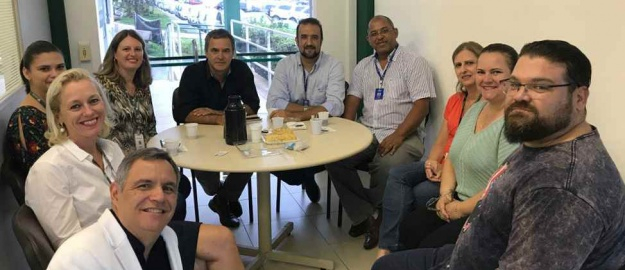 Instituto FURB firma parceira com empresa de Blumenau