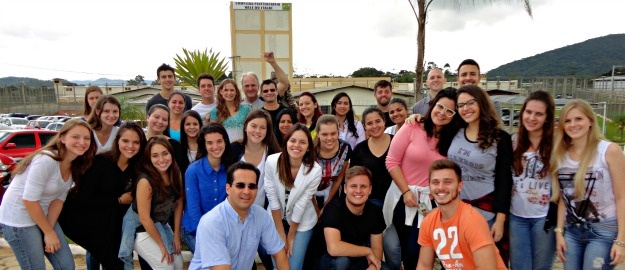Acadêmicos do Direito visitam penitenciária de Itajaí