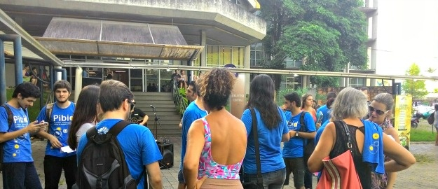 FURB também coleta assinaturas em defesa do Pibid