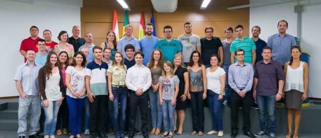 Terceira turma de novos servidores da FURB é empossada