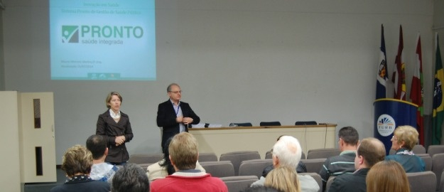 Avanços do sistema Pronto são apresentados na FURB