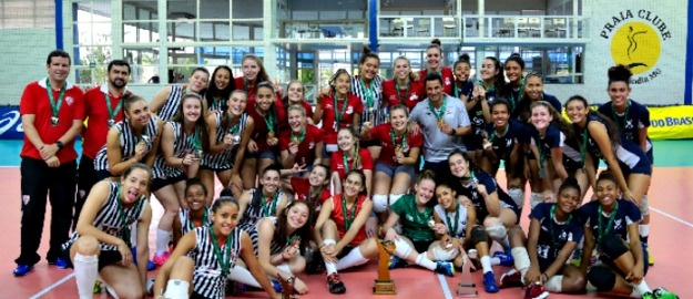 Bluvôlei comemora vitórias e convocação ao Brasileiro