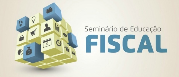 Professor dá palestra no 5º Seminário de Educação Fiscal