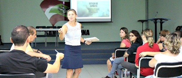 Extensão realiza formação continuada de ensino religioso