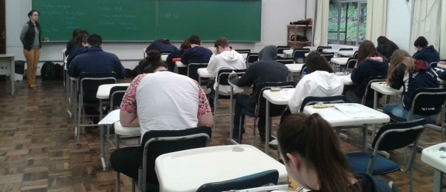ETEVI aplica Simulado para alunos do Terceirão
