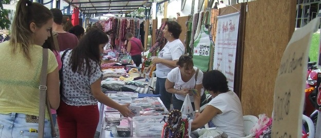  Rock e Páscoa são destaques da Feira da Economia Solidária da FURB 