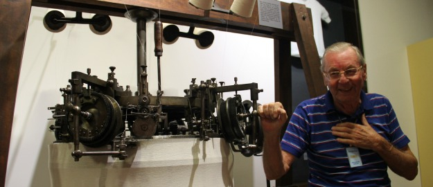Servidores da FURB têm dia especial no Museu da Hering