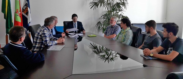 Reitor recebe visita de diretor da Universidade de Münster