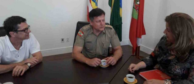 Saúde e violência são temas de visitas à reitoria