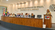 Reitora da FURB é homenageada com medalha Carlos Lange da OAB Blumenau