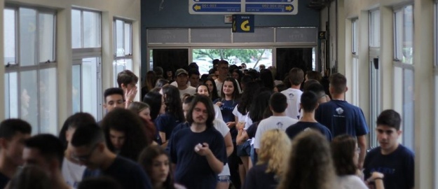 Estudantes elegem mais de 40 mil lideranças de classe nas escolas